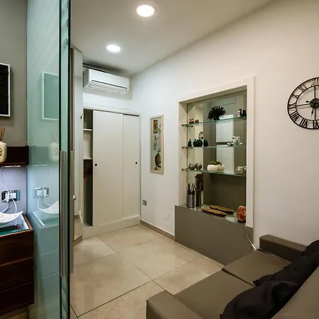 Apartment House Moni